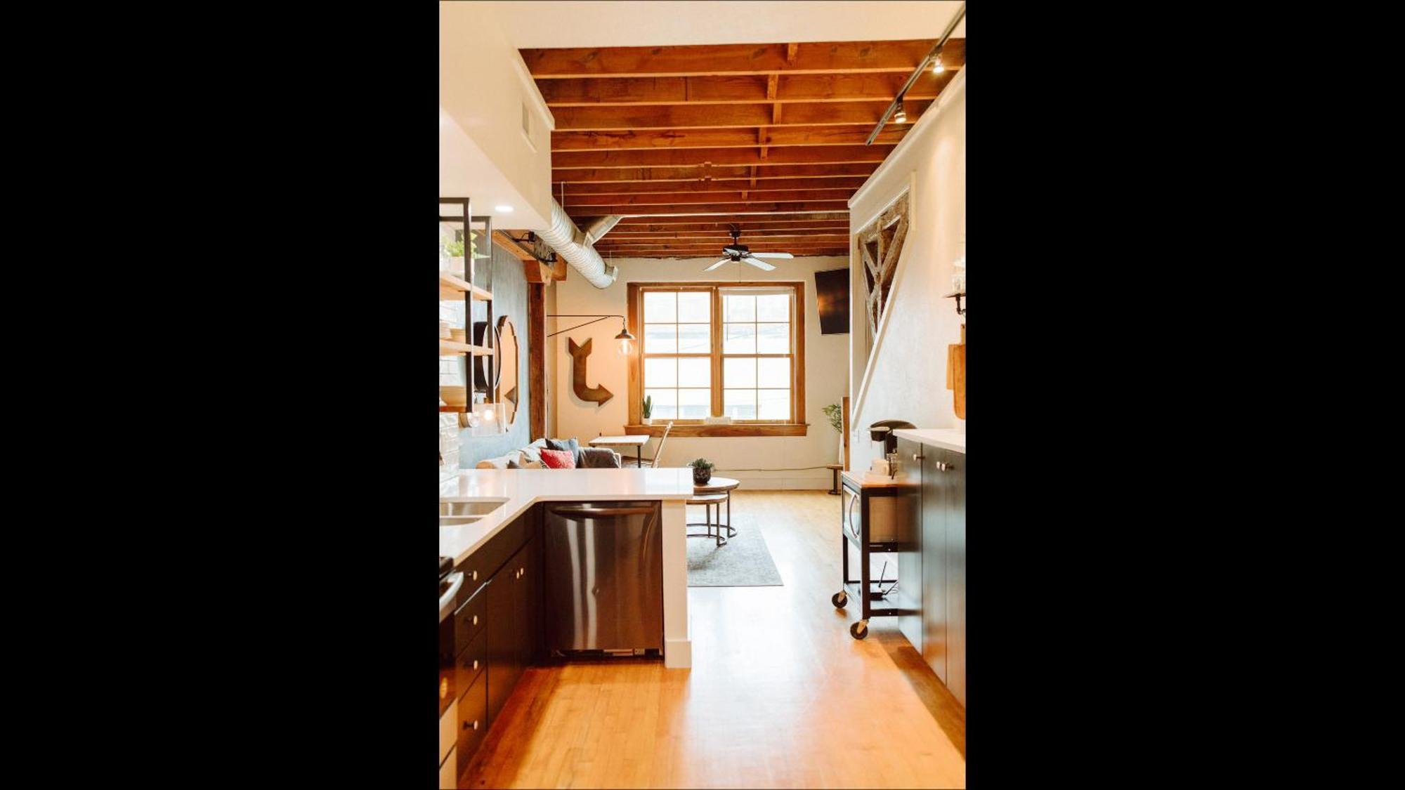 Broken Clock Apartment สปริงฟิลด์ ภายนอก รูปภาพ